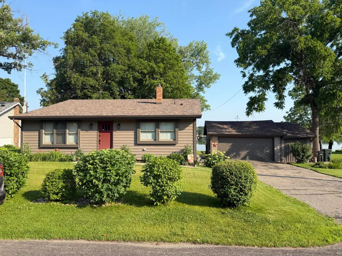 1037 Hamlet Drive N, Avon, MN 56310 - #1