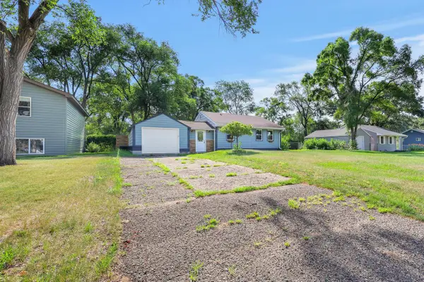 11007 4th Street Ne, Minneapolis, MN 55434
