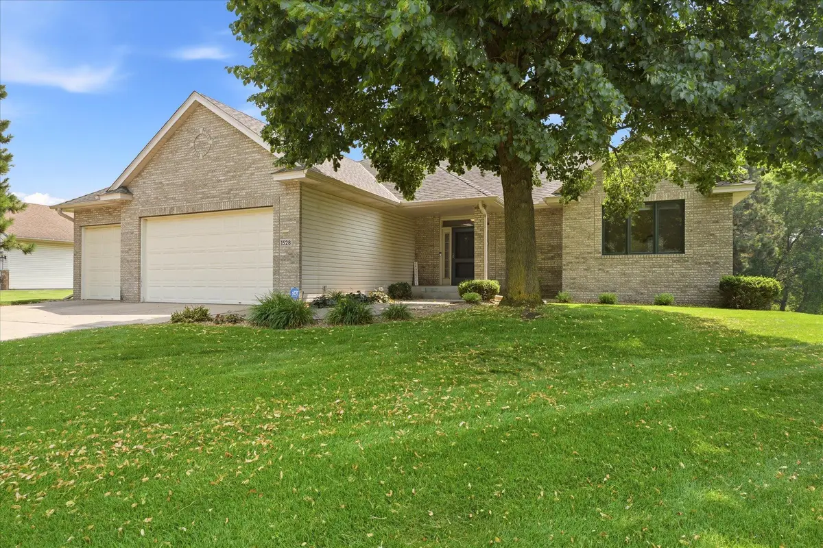 1528 141st Lane Nw, Andover, MN 55304 - #1