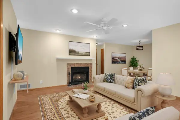 4361 Buckingham Court #1207, Vadnais Heights, MN 55127
