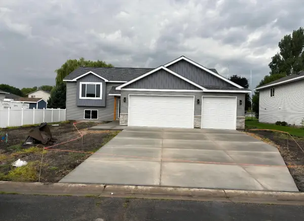 310 Gloria Avenue, Green Isle, MN 55338
