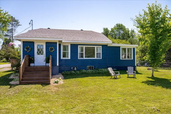 202 Ashland Avenue, Carlton, MN 55718