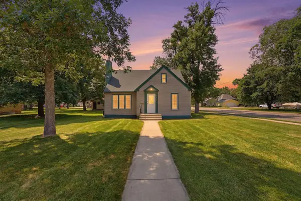 1002 Cedar Street, Alexandria, MN 56308