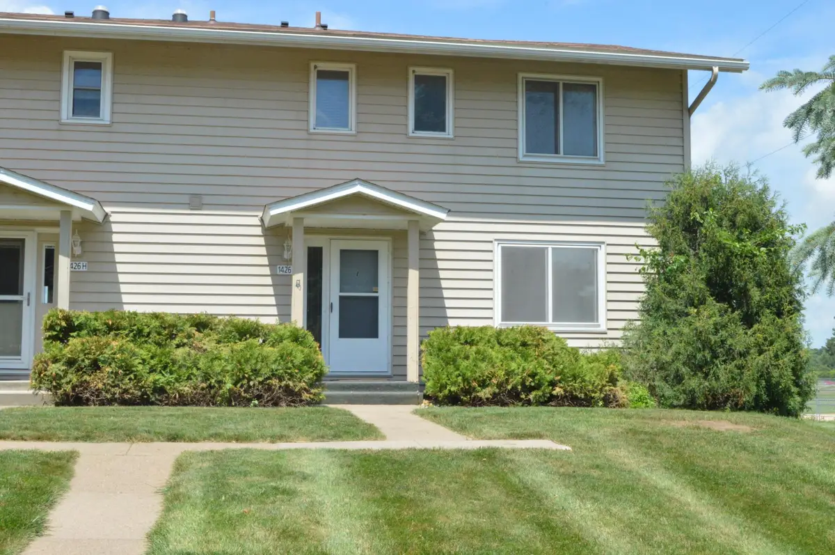 1426 Mcnally Drive #I, Winona, MN 55987 - #1