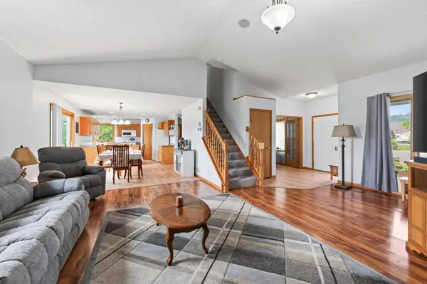 19408 Albany Court Nw, Elk River, MN 55330