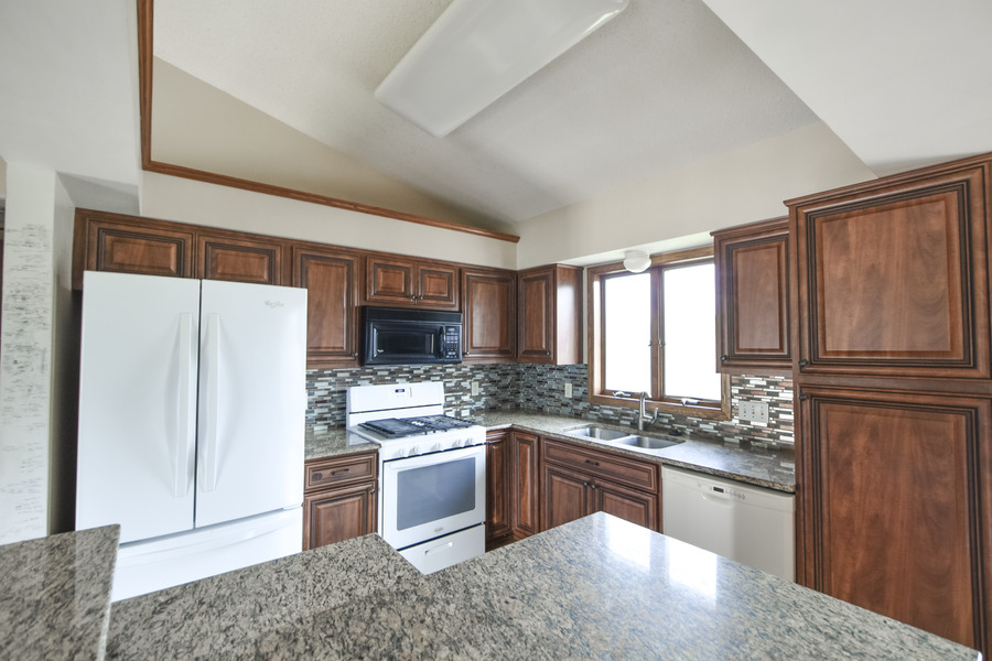 1002 W 2nd Street, Zumbrota, MN 55992 - #2