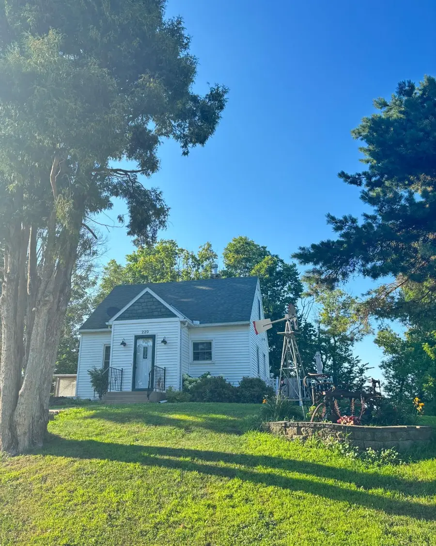 220 Green Street W, Waterville, MN 56096 - #2