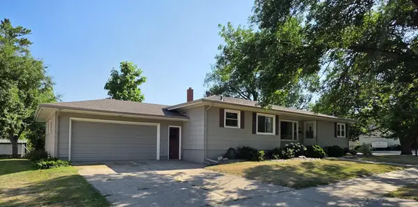 351 5th Street Nw, Valley City, ND 58072