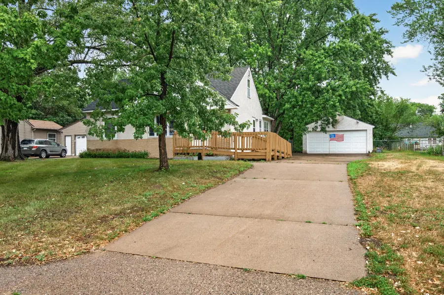 2551 Rainbow Lane, New Brighton, MN 55112 - #2