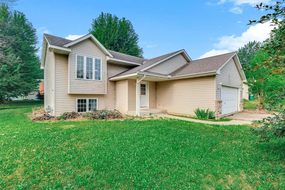 8181 Ravenrock Road, Rockford, MN 55373 - #1