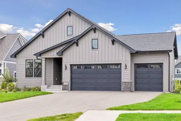10196 Queensland Lane N, Maple Grove, MN 55311