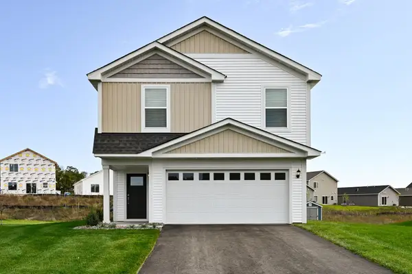 604 Redwood Loop N, Cambridge, MN 55008