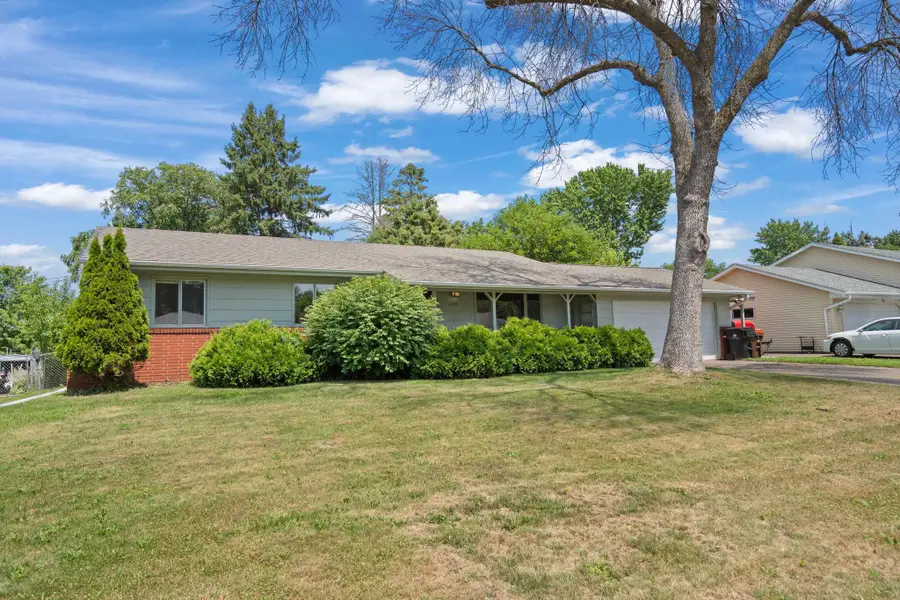 2245 Beam Avenue, Maplewood, MN 55109 - #3