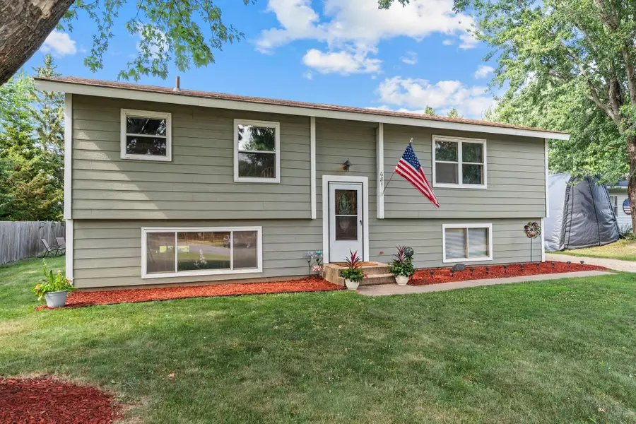 681 Utah Avenue, New Richmond, WI 54017 - #3