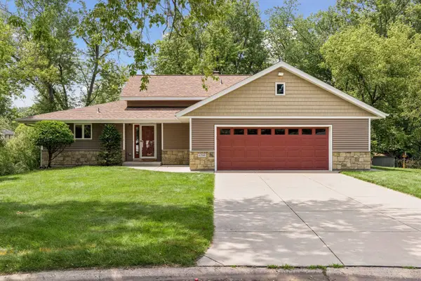 6398 47th Street N, Saint Paul, MN 55128