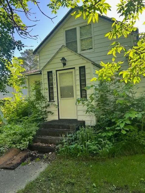 317 1st Avenue Sw, Hankinson, ND 58041 - #1