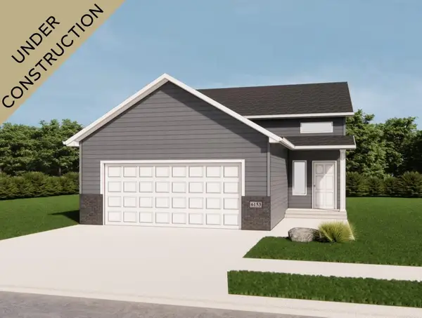 2728 42nd Avenue S, Moorhead, MN 56560