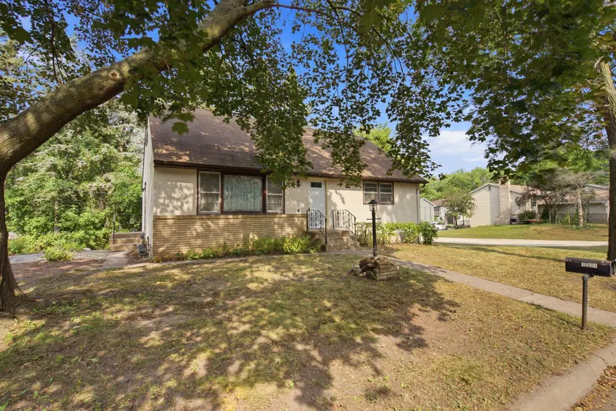 1521 Arkwright Street N, Saint Paul, MN 55130 - #2