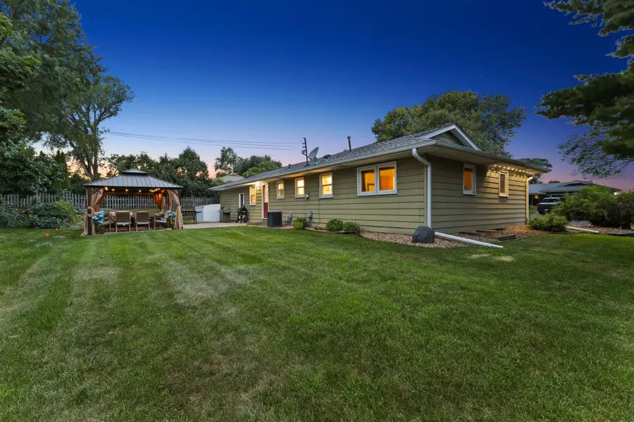 784 Creek Avenue, Mendota Heights, MN 55120 - #3