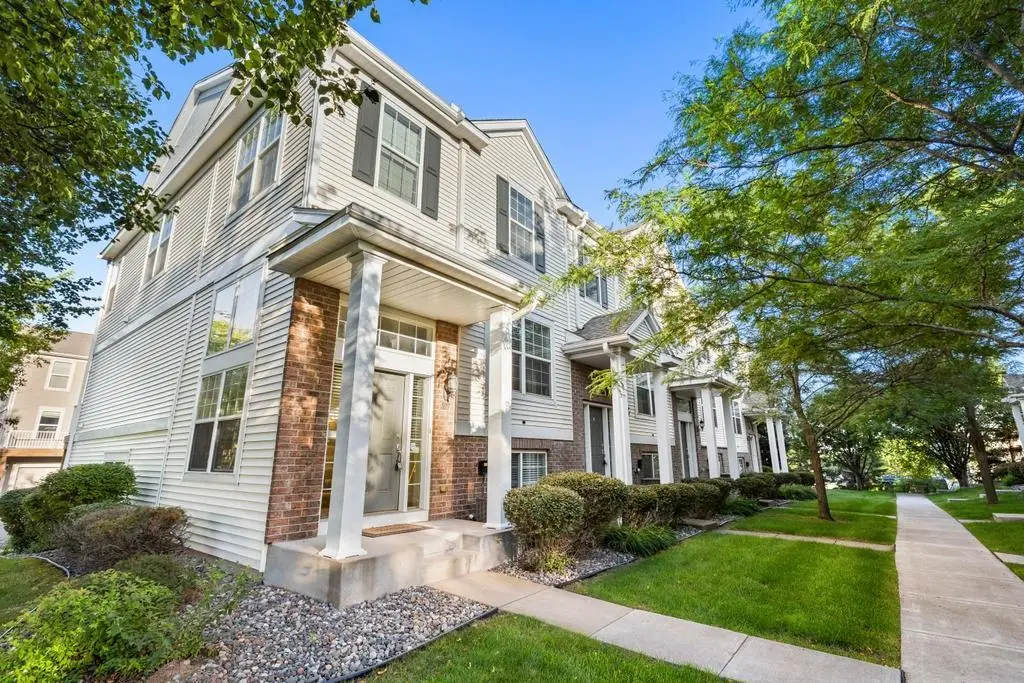 899 Ledgestone Drive, Mahtomedi, MN 55115 - #1