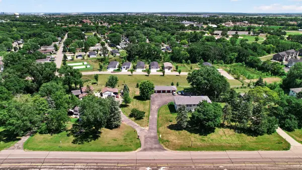 13830 S Robert Trail, Rosemount, MN 55068