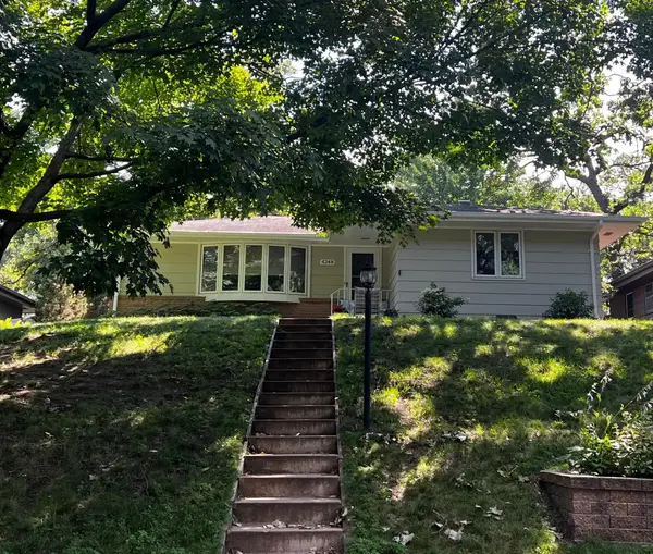 4248 France Avenue N, Robbinsdale, MN 55422