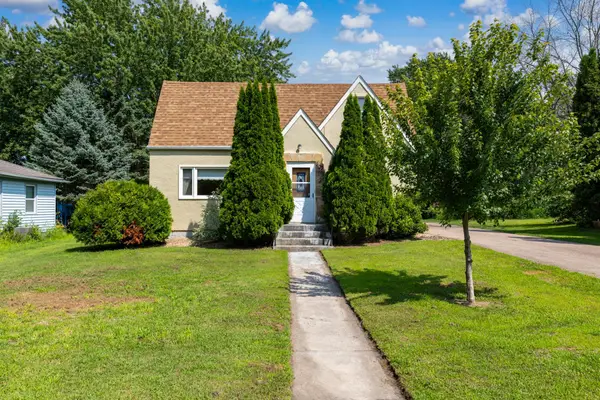 503 N Elm Street, Belle Plaine, MN 56011