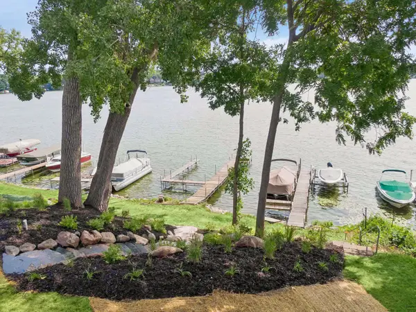 1728 Finch Lane, Mound, MN 55364