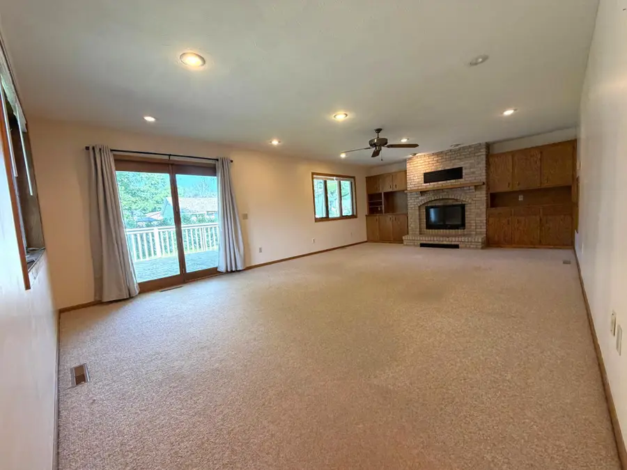 506 1st Avenue Se, New Prague, MN 56071 - #3