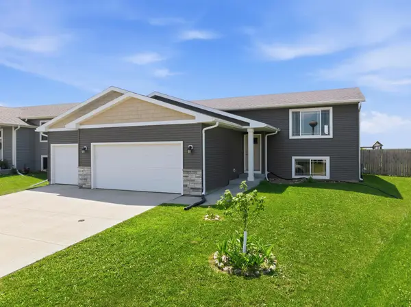 59 Southfork Place Se, Kasson, MN 55944