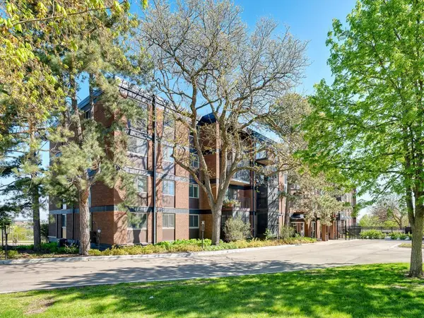334 Cherokee Avenue #201, Saint Paul, MN 55107