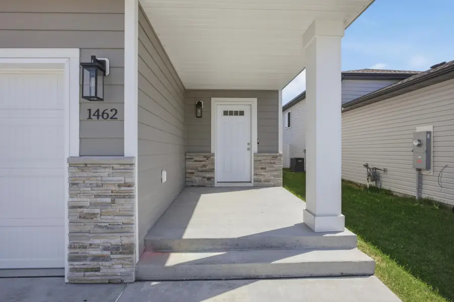 1462 68th Avenue S, Fargo, ND 58104 - #3