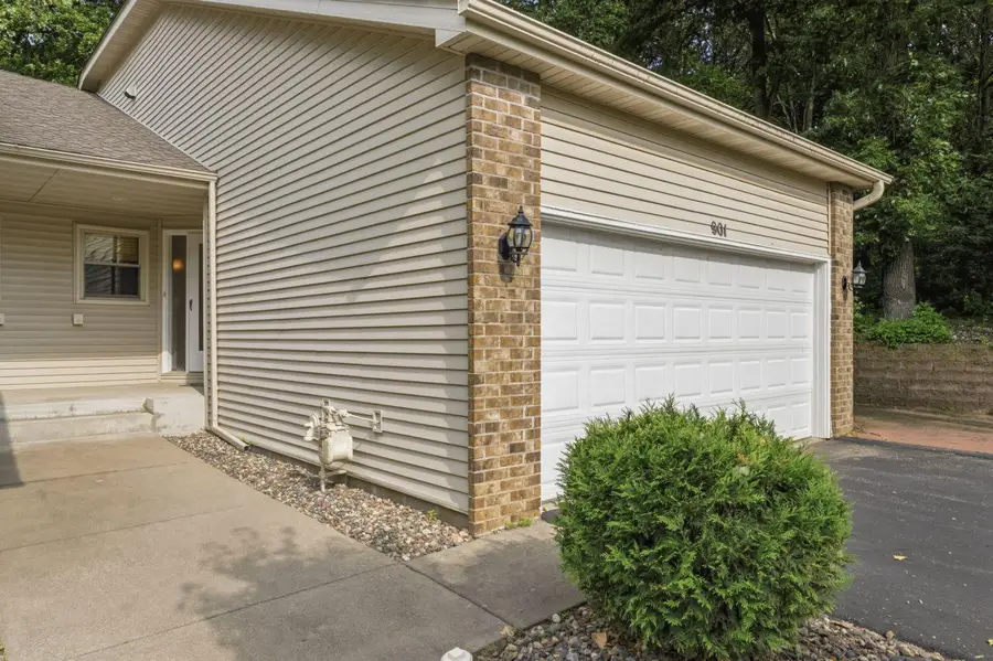 901 Oakwood Heights Circle #7, Eagan, MN 55123 - #2