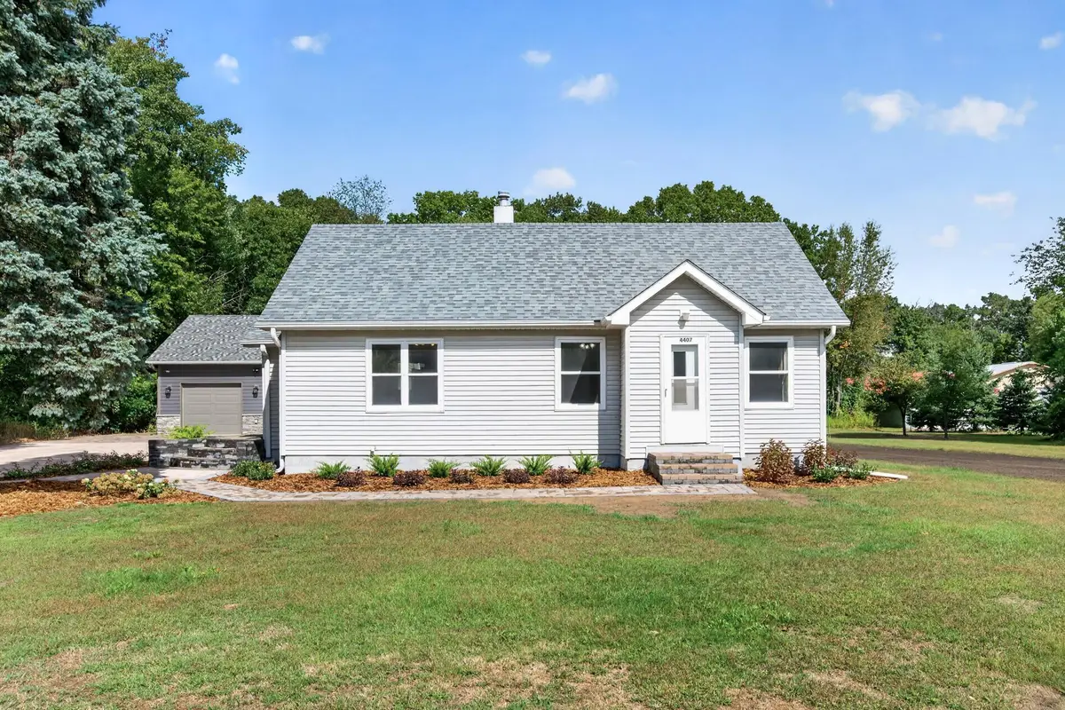 4407 Crosstown Boulevard Ne, Andover, MN 55304 - #1