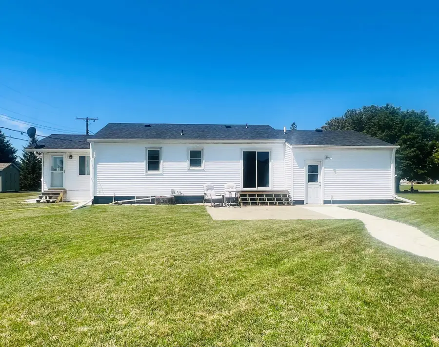 610 E 2nd Street, Graceville, MN 56240 - #3