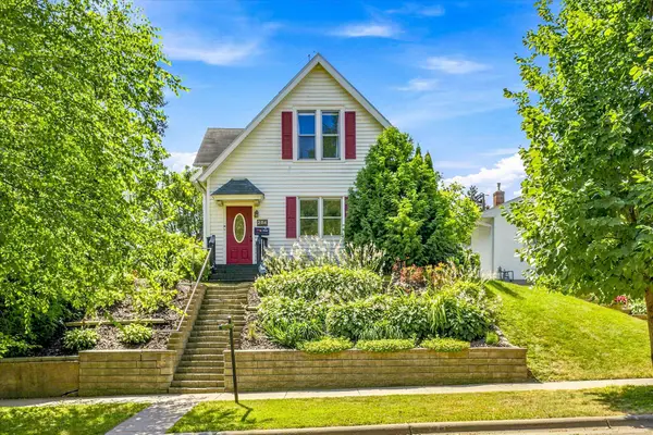 284 Winona Street E, Saint Paul, MN 55107