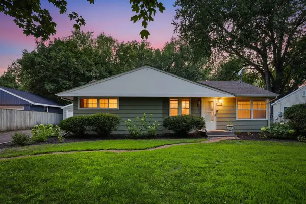 4057 Gisella Boulevard, White Bear Lake, MN 55110
