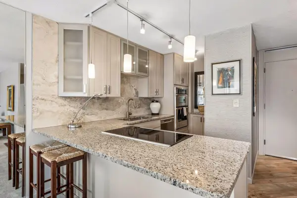 19 S 1st Street #B204, Minneapolis, MN 55401