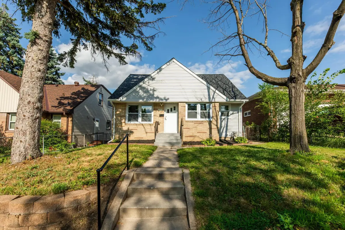 4253 6th Street Ne, Minneapolis, MN 55421 - #1