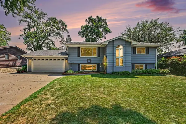 7351 Melody Drive Ne, Minneapolis, MN 55432