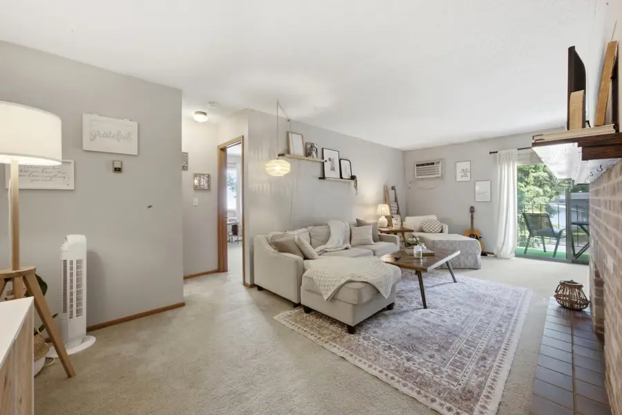 3306 2nd Street N #D30, Fargo, ND 58102 - #3