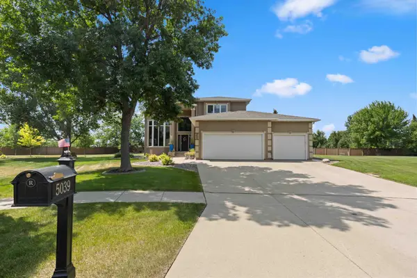 5039 Rose Creek Parkway S, Fargo, ND 58104