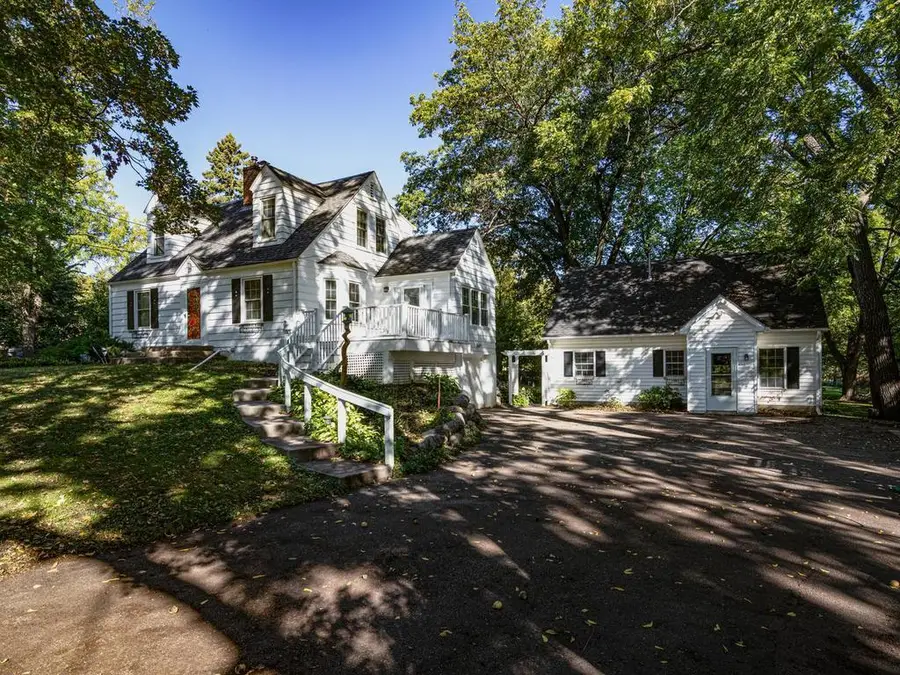 26270 Smithtown Road, Excelsior, MN 55331 - #2