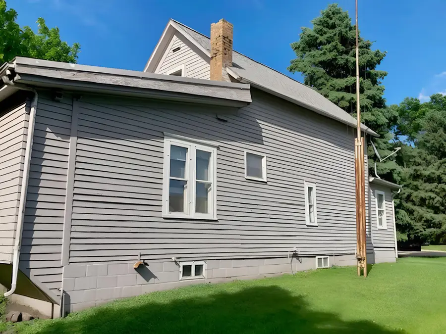 214 2nd Street Nw, Pennock, MN 56279 - #2