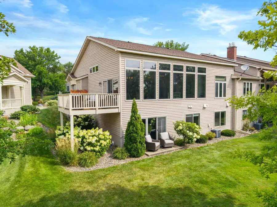 1427 Summit Shores Drive, Burnsville, MN 55306 - #2