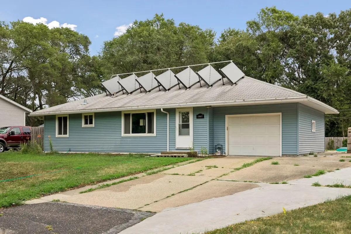 11617 Ilex Street Nw, Coon Rapids, MN 55448 - #1
