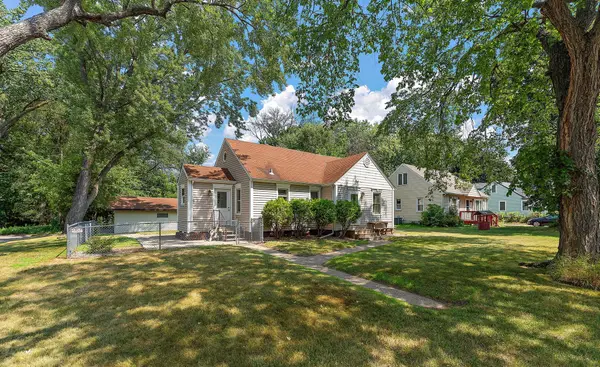 1929 Jerrold Avenue, Arden Hills, MN 55112