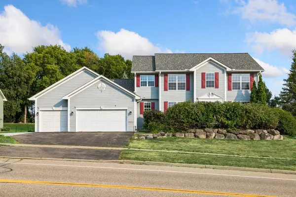 16267 Griffon Trail, Lakeville, MN 55044