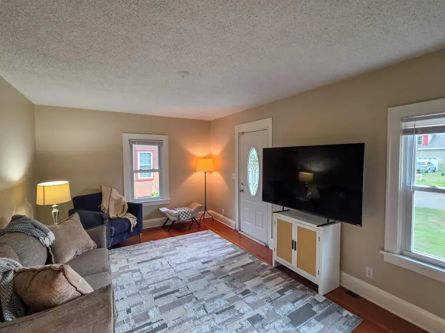 3922 Zane Avenue N, Robbinsdale, MN 55422 - #3