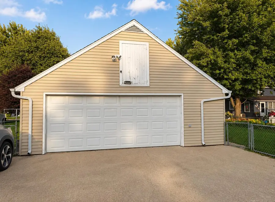 600 8th Street Sw, Austin, MN 55912 - #2